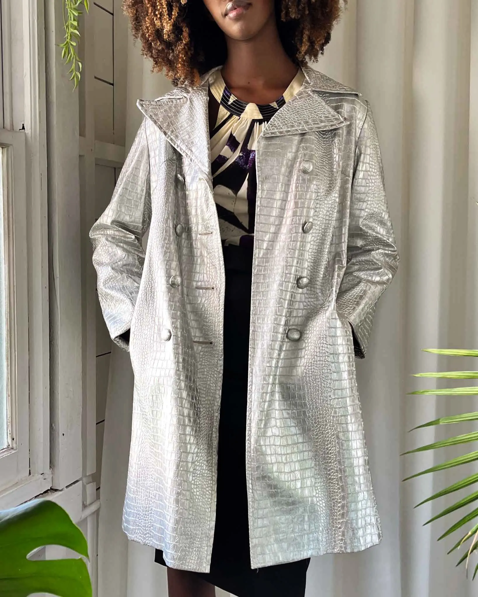 60s Mod Silver Vinyl Trench | S-M