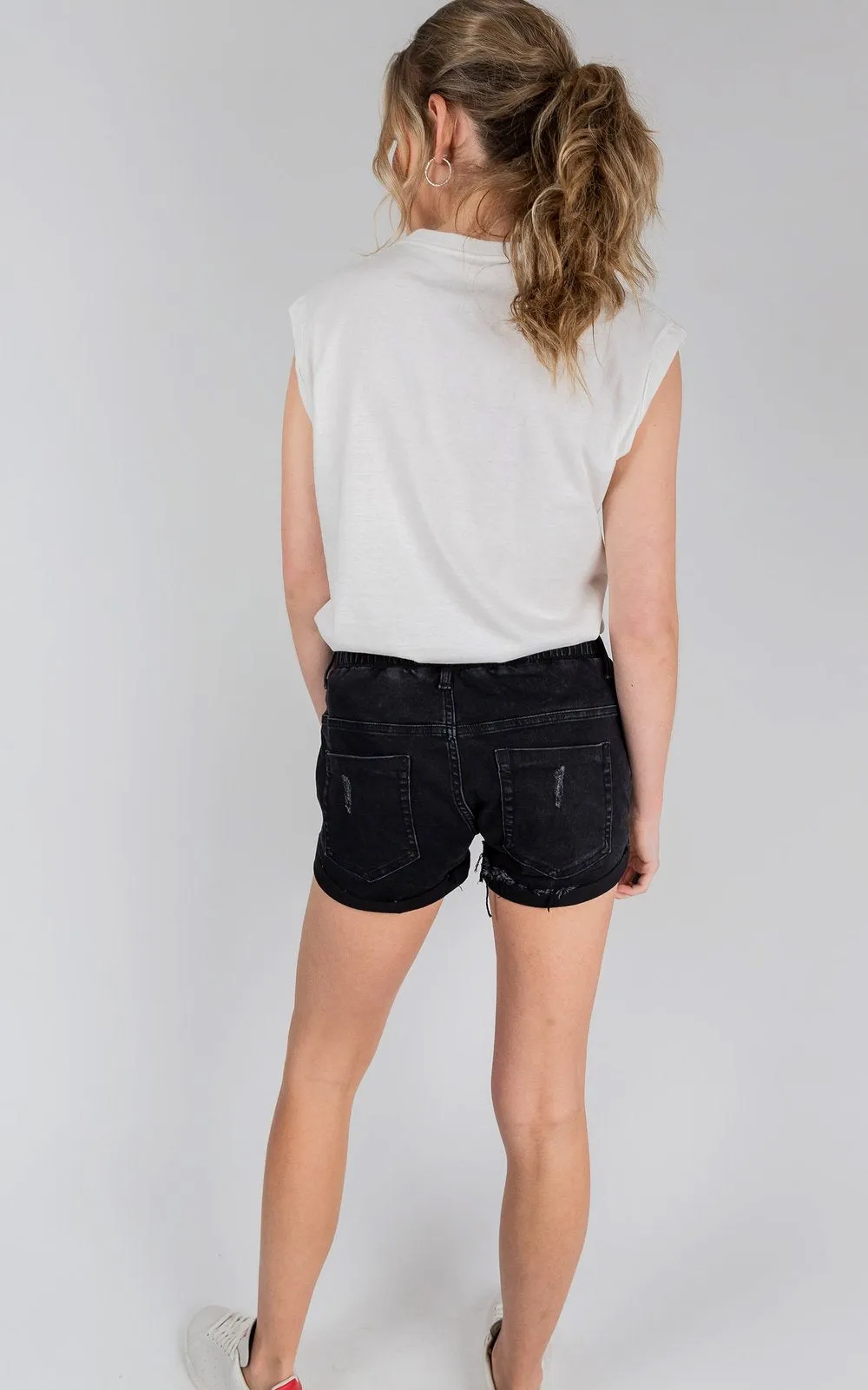 DRICOPER ACTIVE DENIM SHORTS IN BLACK SHEEP