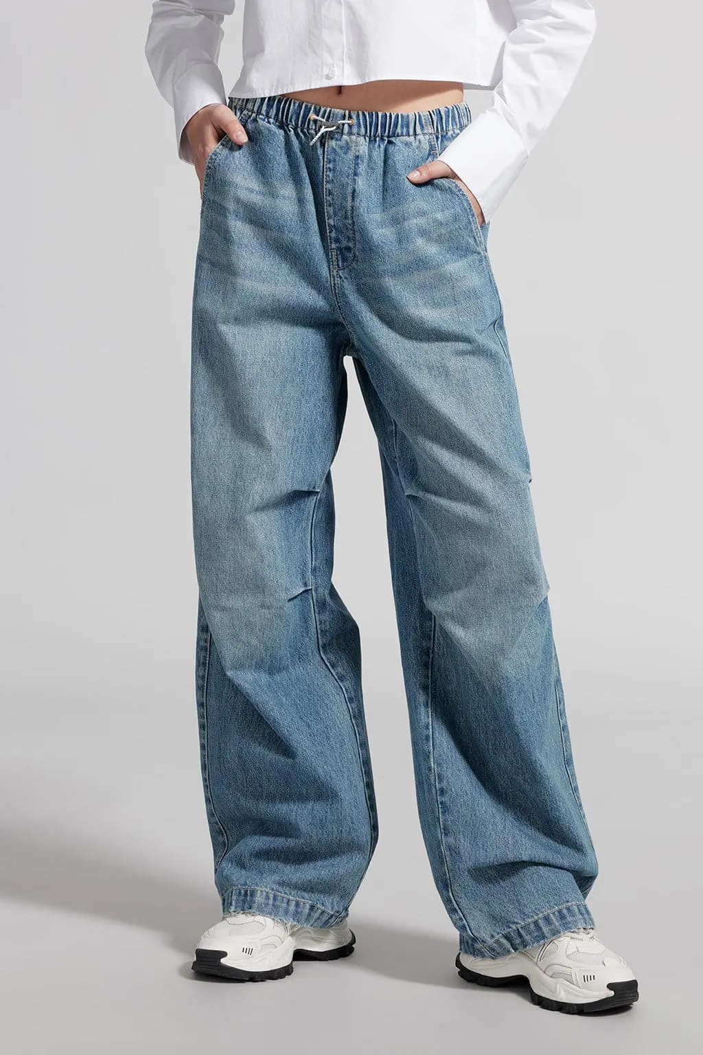 Elastic Waisted Sporty Jeans