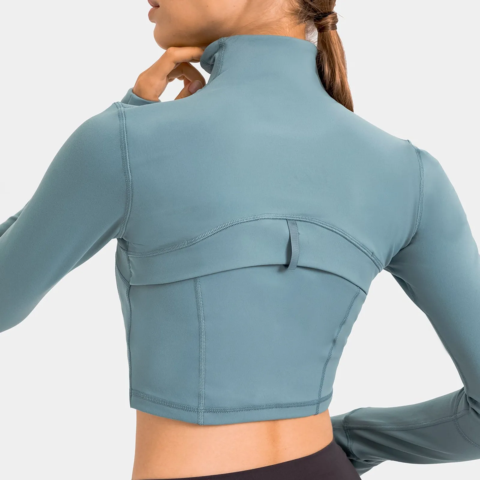 Seamless Flow Zip-Up Front Cropped Sports Top