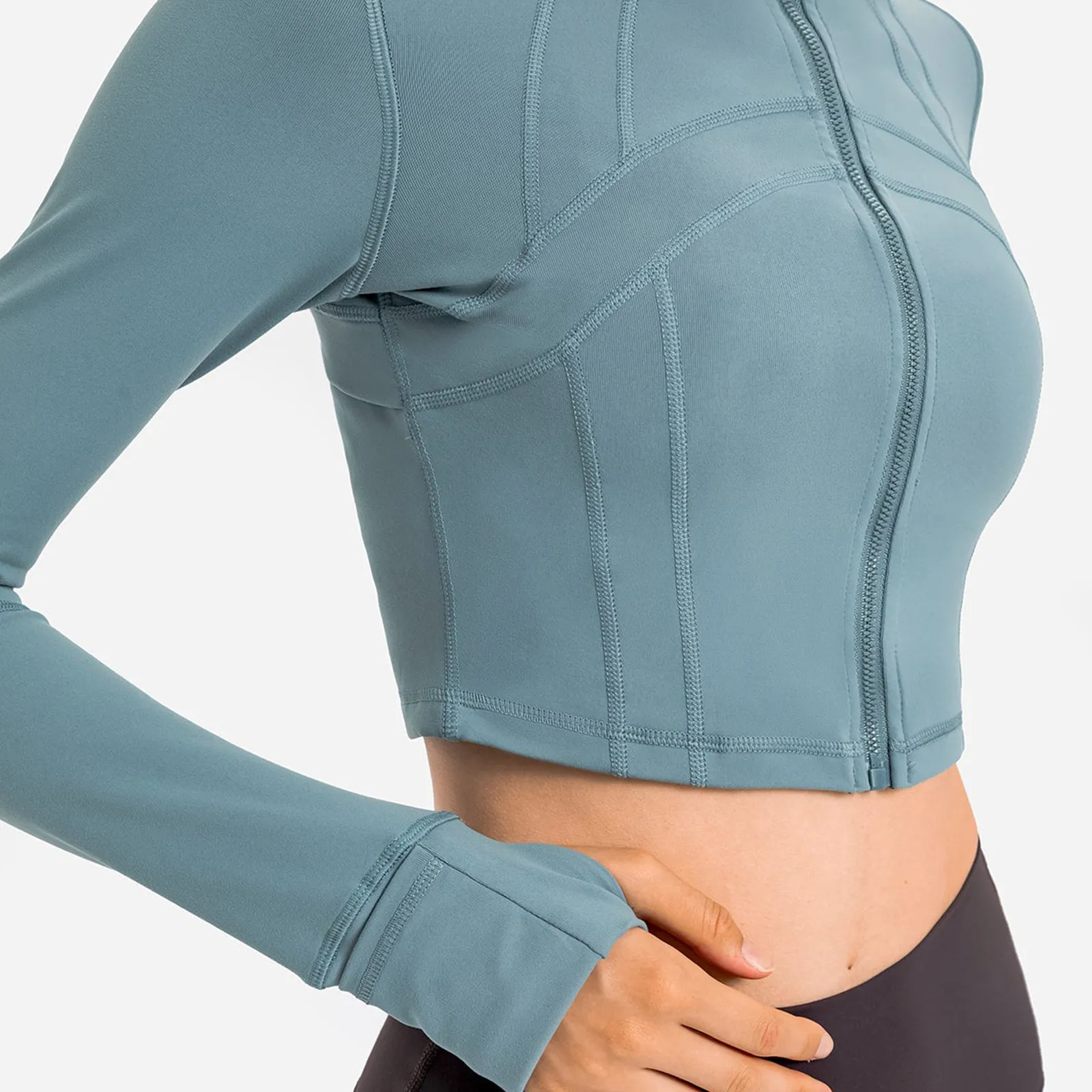 Seamless Flow Zip-Up Front Cropped Sports Top