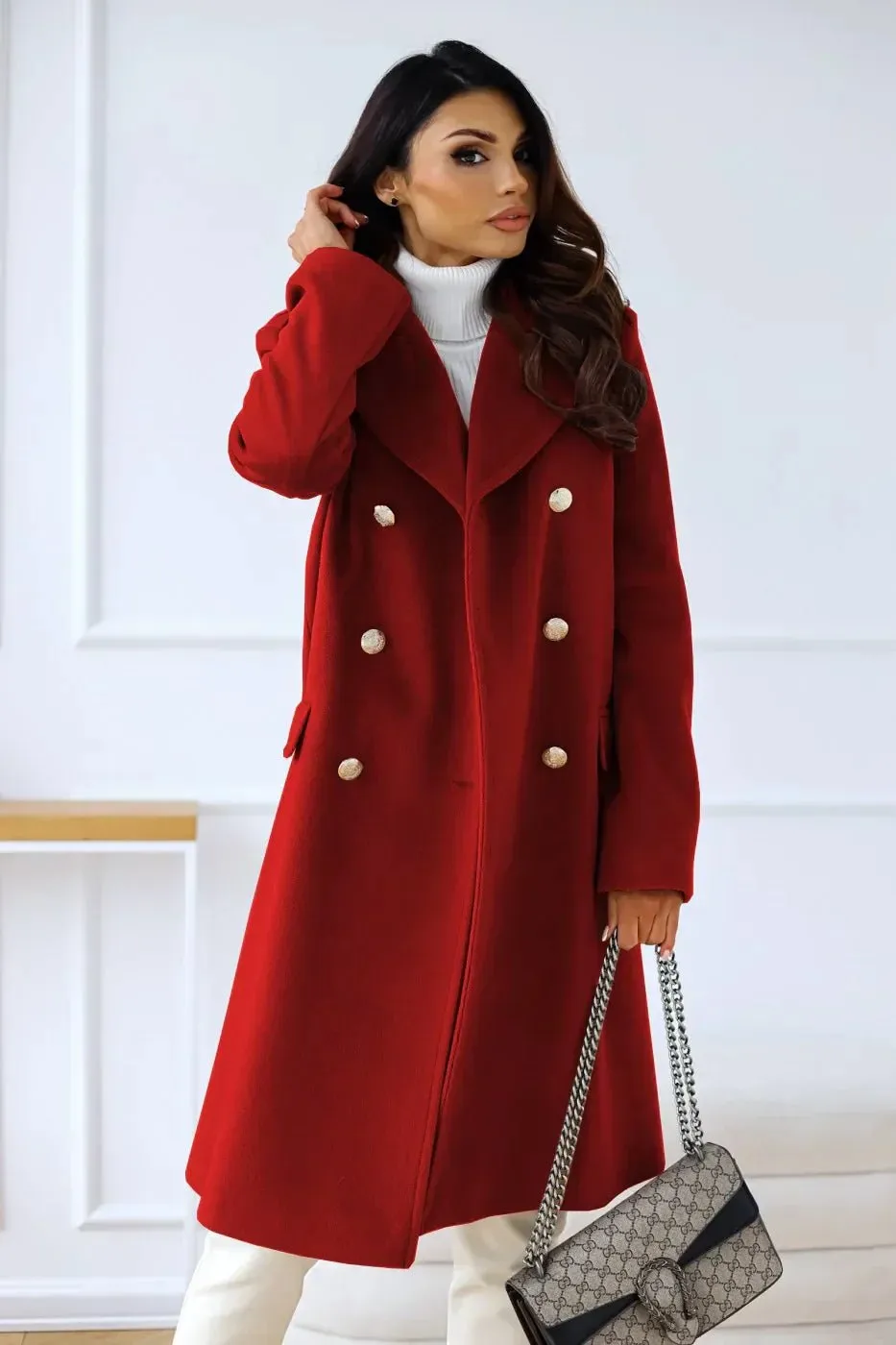 Stylish Wool Coat with Gold Button Detailing